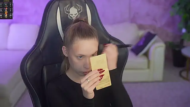 Snapshot of Linda054 chatting on October 2025 02:46:02 AM Linda054 online show from October 2025 02:46:02 AM