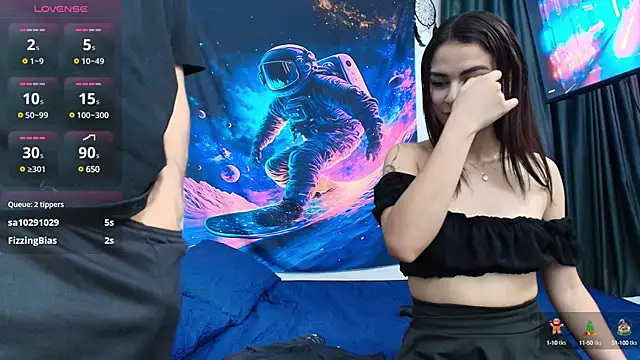 Snapshot of HotCouple_697 chatting on January 2025 04:58:02 AM HotCouple 697 online show from January 2025 04:58:02 AM