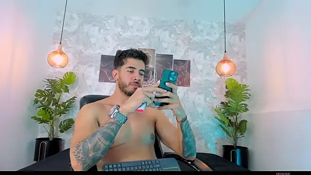 Snapshot of Nate_franco chatting on November 2025 03:29:02 AM Nate franco online show from November 2025 03:29:02 AM