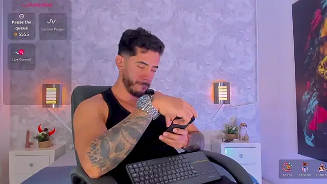 Snapshot of Nate_franco chatting on November 2025 07:07:01 AM Nate franco online show from November 2025 07:07:01 AM