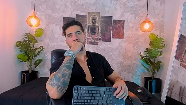 Snapshot of Nate_franco chatting on November 2025 04:14:02 AM Nate franco online show from November 2025 04:14:02 AM