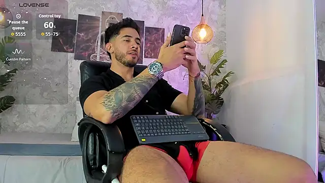 Snapshot of Nate_franco chatting on January 2026 03:01:02 AM Nate franco online show from January 2026 03:01:02 AM