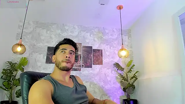 Snapshot of Nate_franco chatting on January 2026 03:11:02 AM Nate franco online show from January 2026 03:11:02 AM