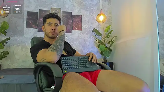 Snapshot of Nate_franco chatting on February 2026 03:33:01 AM Nate franco online show from February 2026 03:33:01 AM