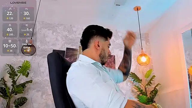 Snapshot of Nate_franco chatting on March 2026 02:59:02 AM Nate franco online show from March 2026 02:59:02 AM