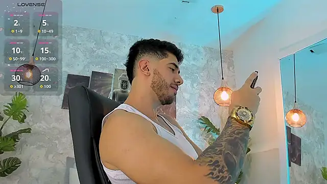 Snapshot of Nate_franco chatting on March 2026 04:39:01 AM Nate franco online show from March 2026 04:39:01 AM