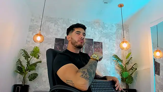 Snapshot of Nate_franco chatting on March 2026 03:40:01 AM Nate franco online show from March 2026 03:40:01 AM