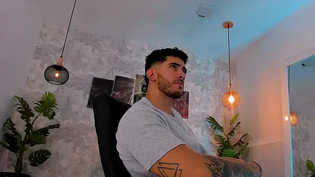 Snapshot of Nate_franco chatting on April 2026 04:06:02 AM Nate franco online show from April 2026 04:06:02 AM