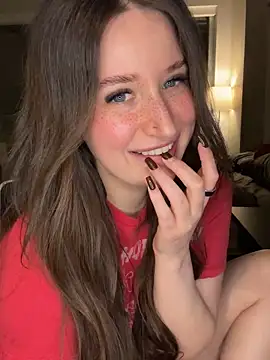 nerdynina online show from February 2026 03:18:02 AM