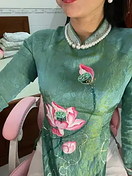    Erin    online show from July 2026 02:33:01 PM