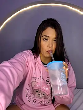 Snapshot of samanthaevanss1 chatting on February 2025 04:06:01 AM samanthaevanss1 online show from February 2025 04:06:01 AM