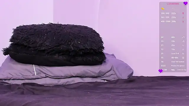 Snapshot of samanthaevanss1 chatting on March 2025 08:04:01 AM samanthaevanss1 online show from March 2025 08:04:01 AM