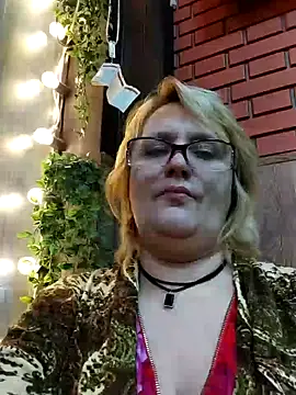 Forest-Lady online show from December 2024 06:27:01 PM