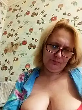 Forest-Lady online show from September 2025 03:38:01 PM