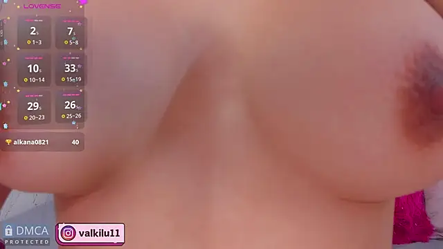 valkilu11 online show from November 2025 01:37:02 AM