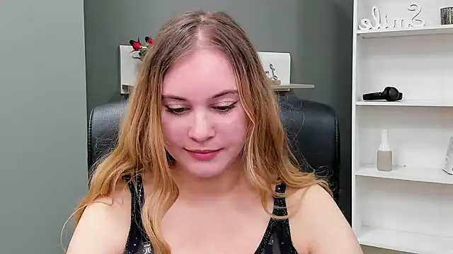 kitty valeria online show from March 2025 02:32:02 PM