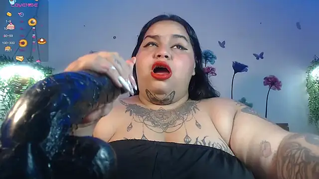 Snapshot of VeronikCuhubby chatting on December 2024 12:03:01 PM VeronikCuhubby online show from December 2024 12:03:01 PM