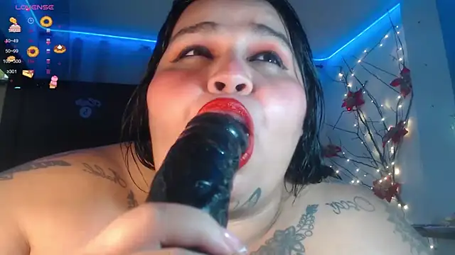 Snapshot of VeronikCuhubby chatting on December 2024 03:04:01 PM VeronikCuhubby online show from December 2024 03:04:01 PM