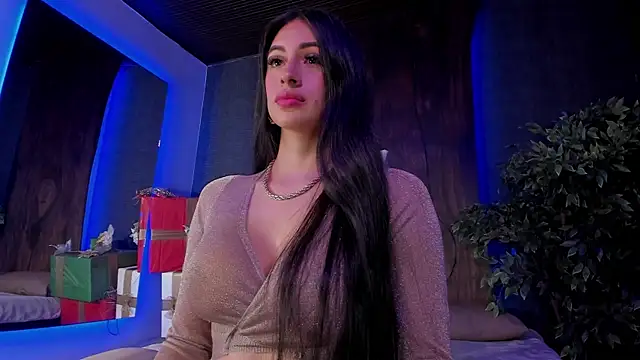 Taylor-Jonnees online show from December 2024 03:37:02 PM