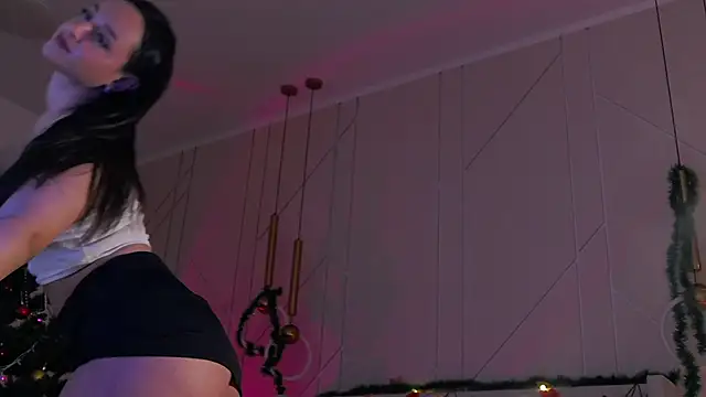 Lolly Neal online show from December 2024 08:18:01 AM