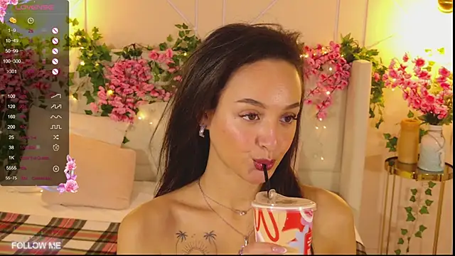 Lolly Neal online show from October 2025 04:57:01 AM