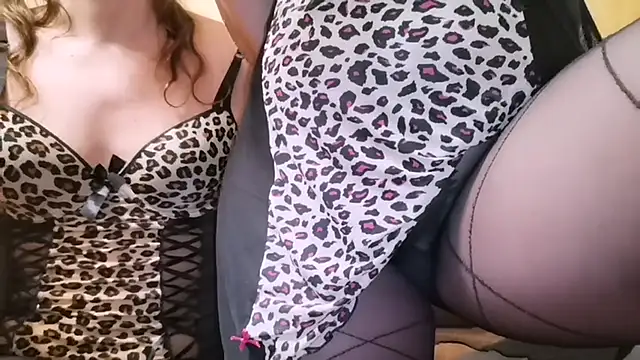 LadyAndTransy online show from October 2025 10:10:01 PM