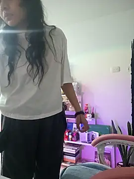 azumiichan online show from February 2025 02:42:01 AM