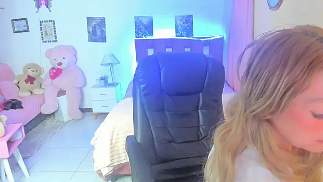 Snapshot of arisha_katy1 chatting on October 2025 10:12:02 PM arisha katy1 online show from October 2025 10:12:02 PM