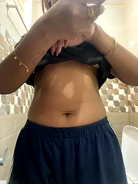 Snapshot of Soniya_776 chatting on November 2025 04:10:02 AM Soniya 776 online show from November 2025 04:10:02 AM