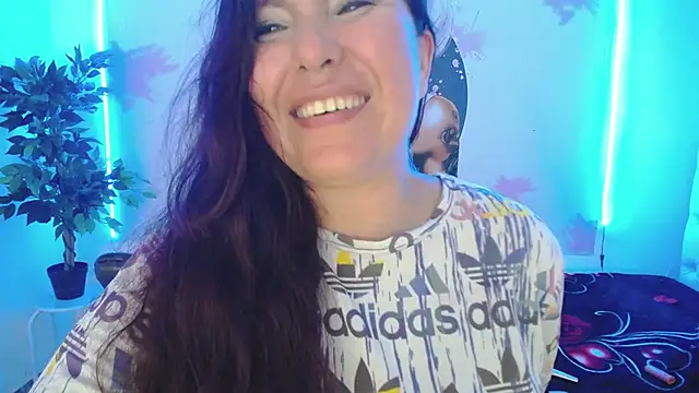 evelyn mature19 online show from February 2025 01:22:01 AM