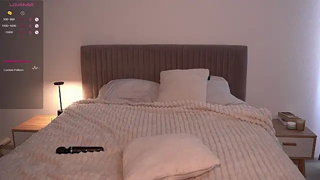 arielbell  online show from September 2025 11:59:02 AM