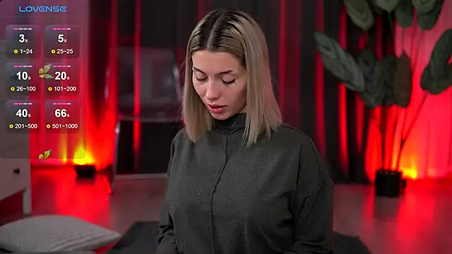 AudreyZanne online show from December 2025 08:18:01 AM