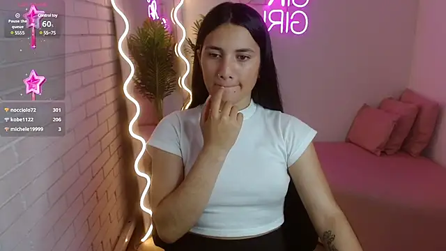 Snapshot of Chiara_tay chatting on January 2025 01:32:01 AM Chiara tay online show from January 2025 01:32:01 AM