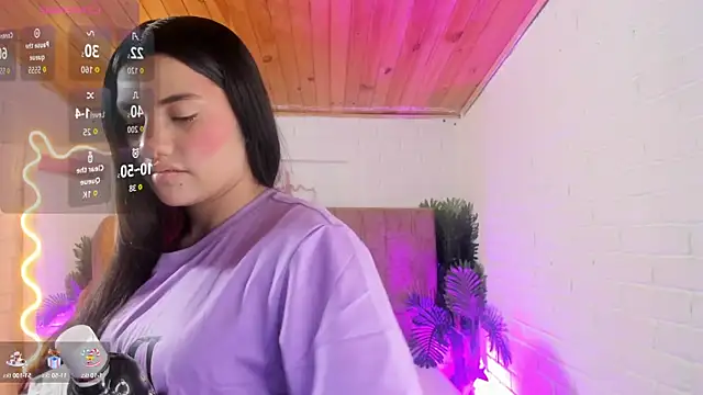 Snapshot of Chiara_tay chatting on September 2025 07:28:01 PM Chiara tay online show from September 2025 07:28:01 PM