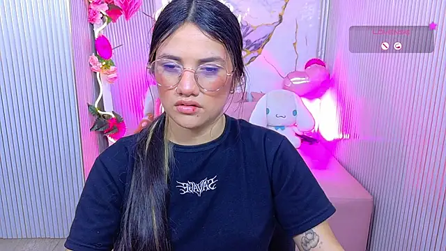 Chiara tay online show from July 2026 07:12:02 PM