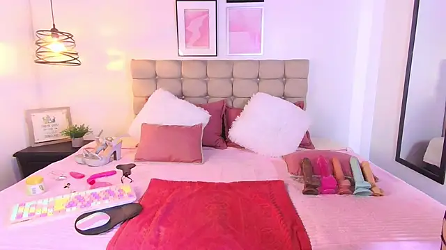 Snapshot of noa__01 chatting on February 2025 02:09:02 PM noa 01 online show from February 2025 02:09:02 PM