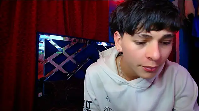 Luke Howland online show from September 2025 02:27:01 AM