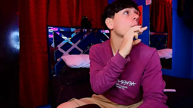 Luke Howland online show from February 2026 01:59:02 AM