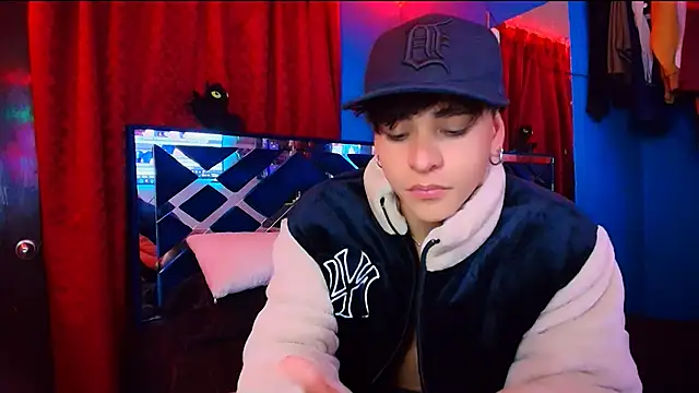 Luke Howland online show from April 2026 02:05:01 AM