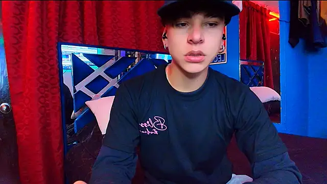 Luke Howland online show from April 2026 02:55:02 PM