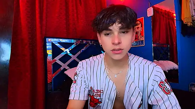 Luke Howland online show from June 2026 11:51:02 PM