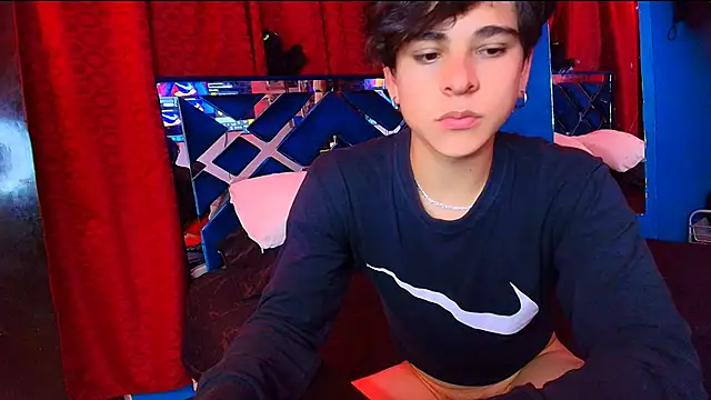 Luke Howland online show from July 2026 03:23:01 AM