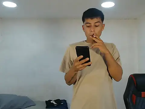 danielitopapuu online show from November 2025 01:33:02 PM