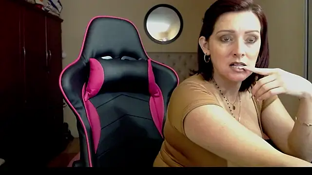 Carol Scottt online show from January 2025 07:39:01 PM