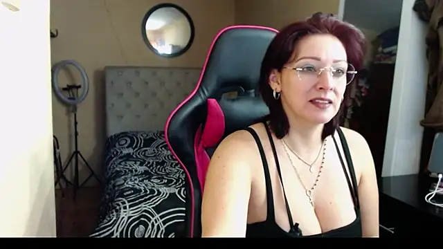 Carol Scottt online show from March 2025 10:26:02 AM