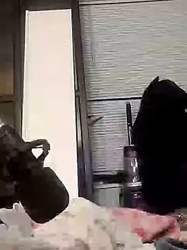 Snapshot of --D-a-D-D-y- chatting on February 2025 06:02:02 AM --D-a-D-D-y- online show from February 2025 06:02:02 AM