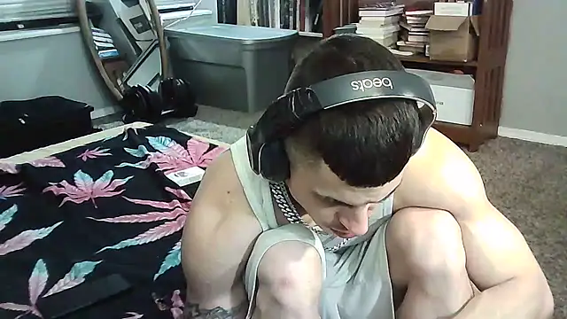 Snapshot of --D-a-D-D-y- chatting on February 2025 04:18:02 AM --D-a-D-D-y- online show from February 2025 04:18:02 AM