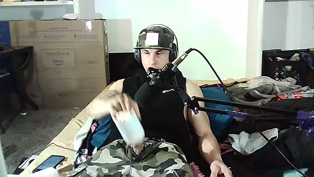 Snapshot of --D-a-D-D-y- chatting on March 2025 01:24:01 PM --D-a-D-D-y- online show from March 2025 01:24:01 PM