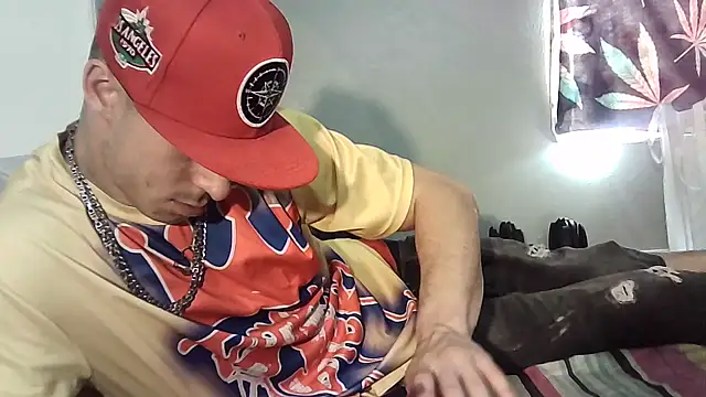 Snapshot of --D-a-D-D-y- chatting on October 2025 10:41:02 PM --D-a-D-D-y- online show from October 2025 10:41:02 PM