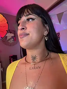 Snapshot of CarolaDrago chatting on March 2026 09:19:02 PM CarolaDrago online show from March 2026 09:19:02 PM